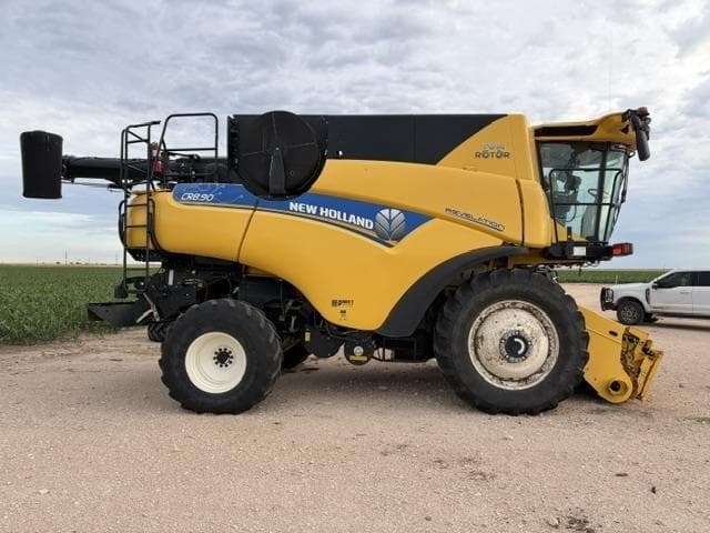 Image of New Holland CR8.90 equipment image 2