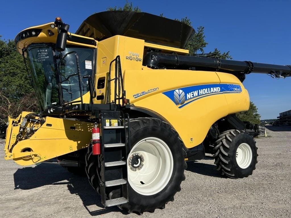 2019 New Holland CR8.90 Equipment Image0