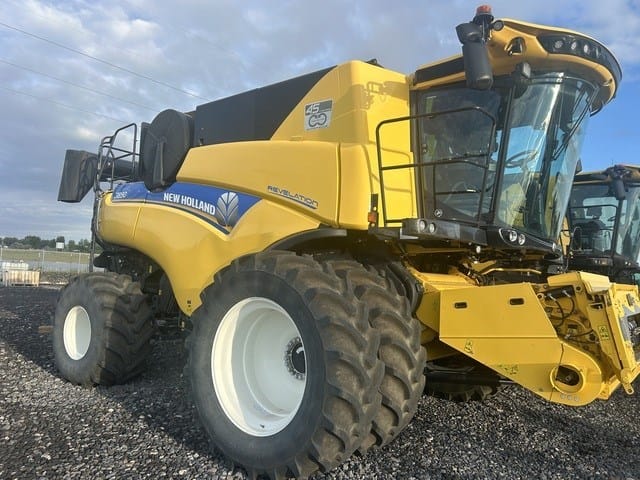 2019 New Holland CR8.90 Equipment Image0