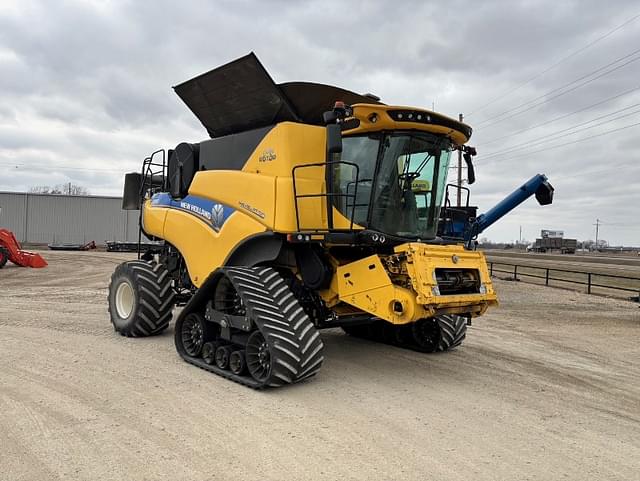 Image of New Holland CR9.90 equipment image 1