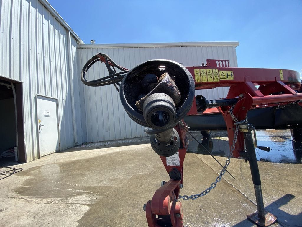 2019 New Holland 210 Equipment Image0