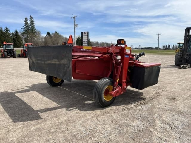 Image of New Holland 210 equipment image 3