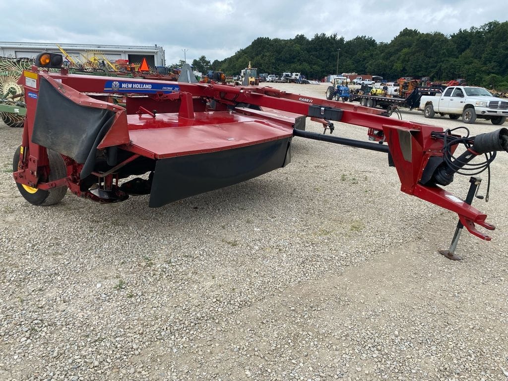 2019 New Holland 210 Equipment Image0