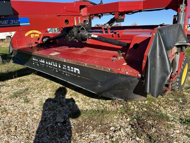 Image of New Holland 312 equipment image 1