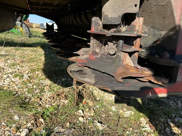 Image of New Holland 312 equipment image 3