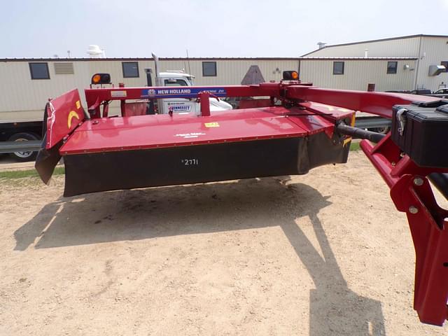 Image of New Holland 210 equipment image 2