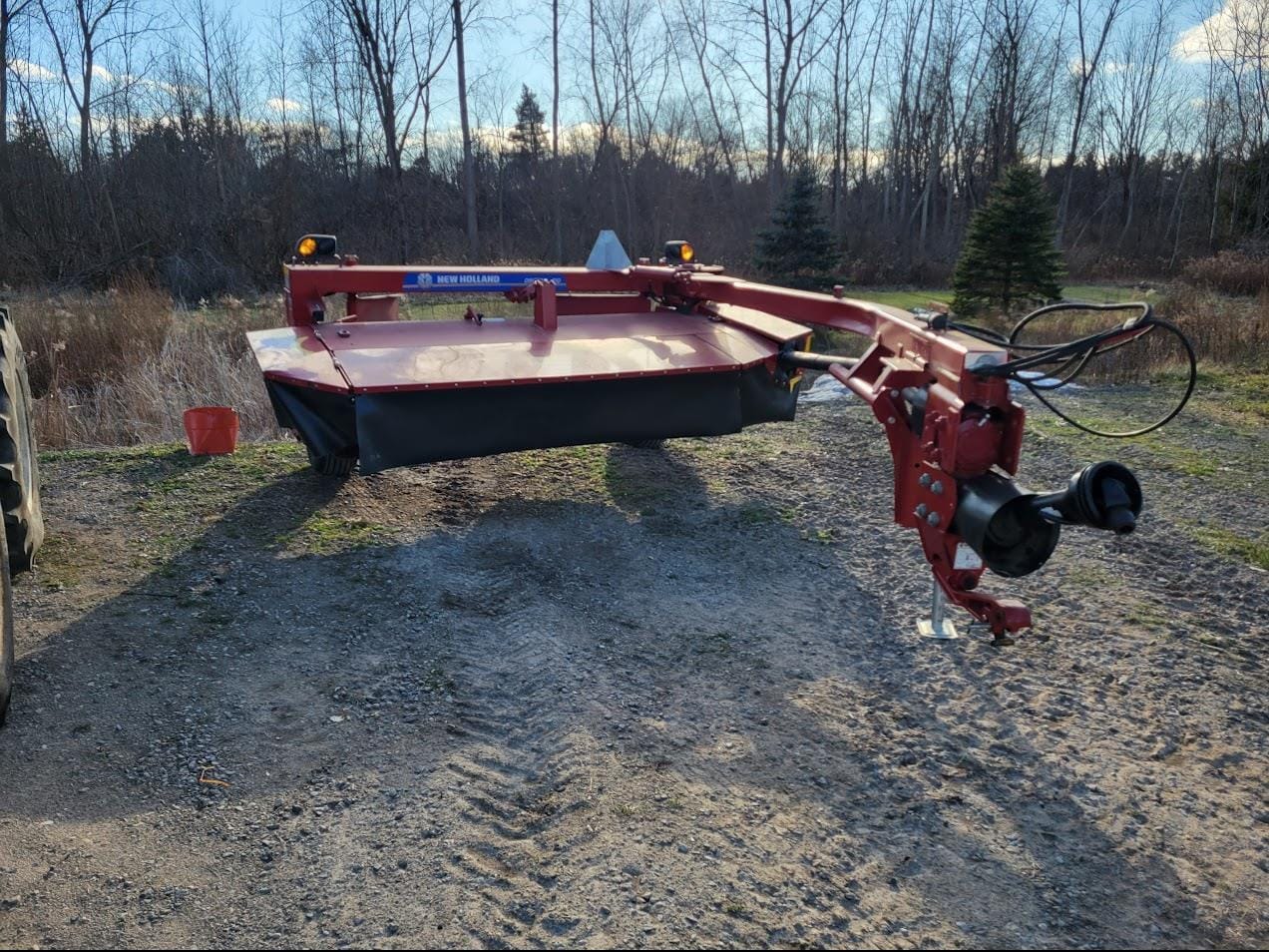 2019 New Holland Discbine 210 Equipment Image0