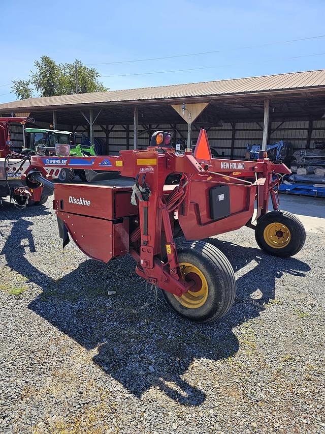 Image of New Holland Discbine 210 equipment image 2