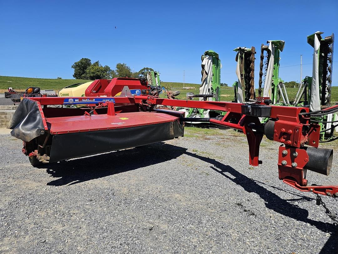 Image of New Holland Discbine 210 Primary image