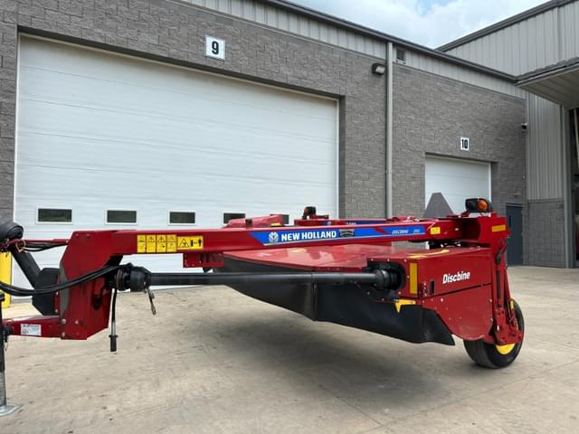 Image of New Holland 210 equipment image 1