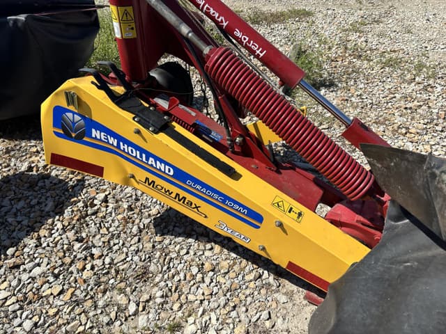 Image of New Holland Duradisc 109M equipment image 4