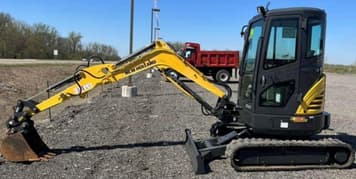 Main image New Holland E30C