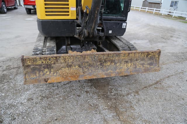 Image of New Holland E60C equipment image 3