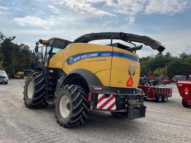 Image of New Holland FR550 equipment image 4