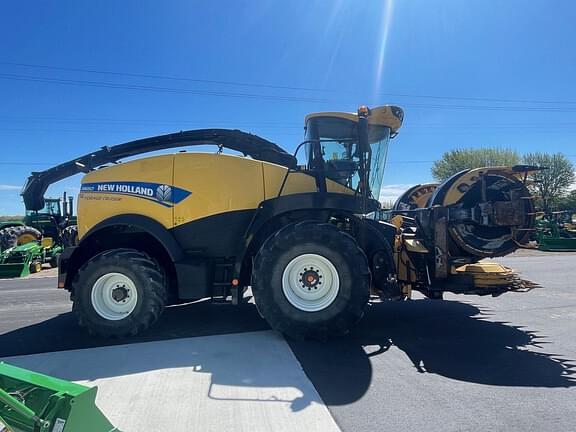 Image of New Holland FR650 equipment image 3