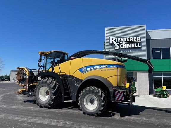 Image of New Holland FR650 equipment image 4