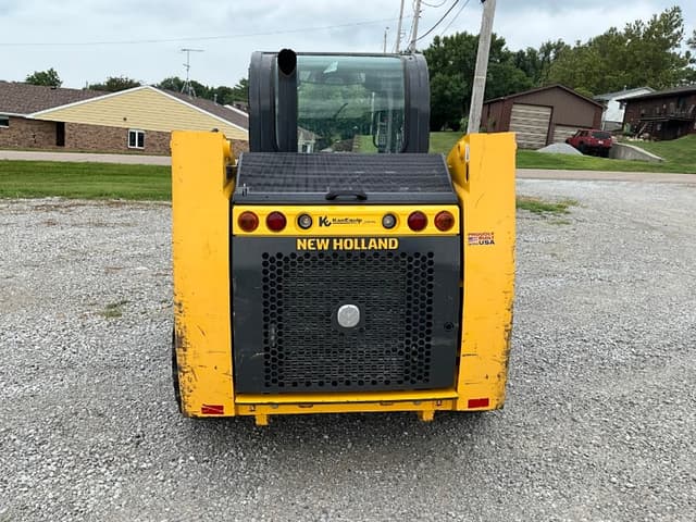 Image of New Holland L213 equipment image 4