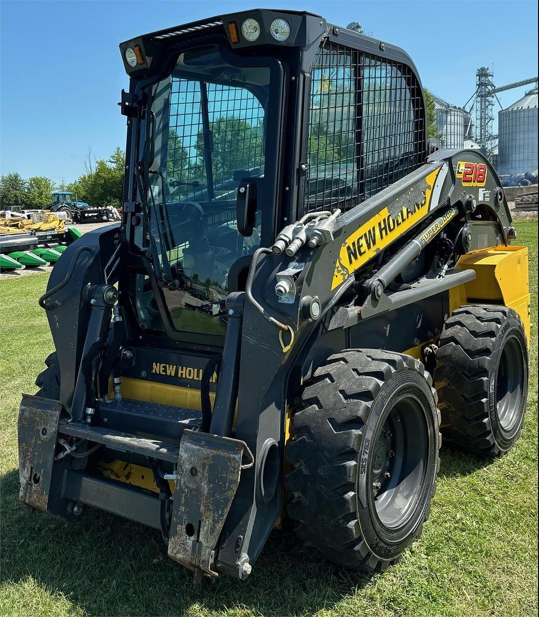 Image of New Holland L218 Primary image