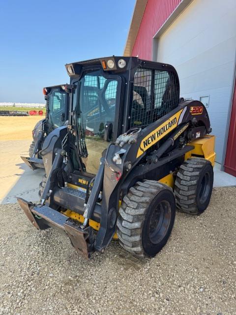 Image of New Holland L220 equipment image 1