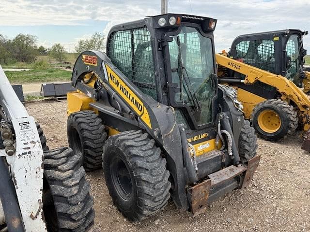 Image of New Holland L228 Image 1