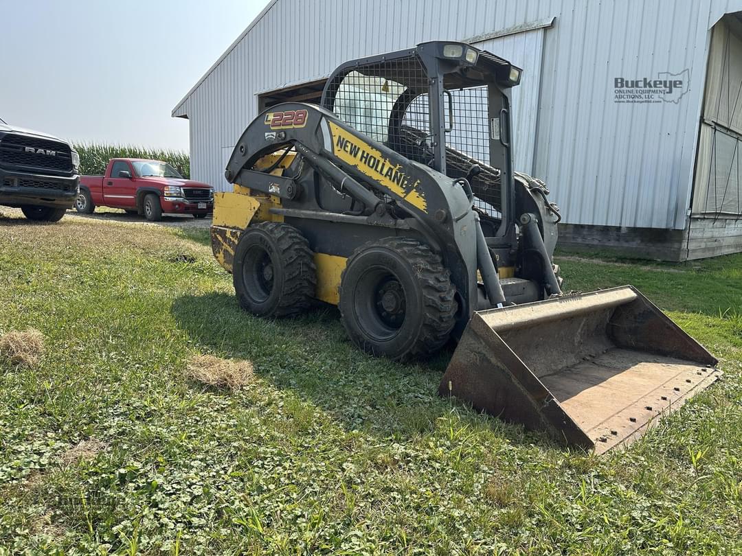 Image of New Holland L228 Primary image