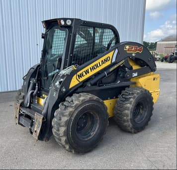 Main image New Holland L234