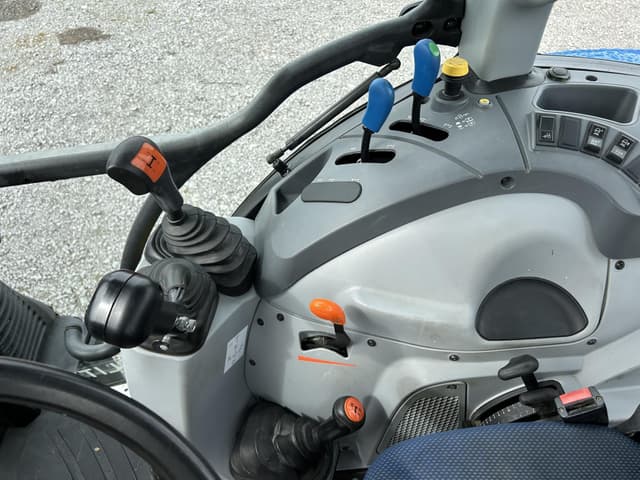 Image of New Holland PowerStar 120 equipment image 4