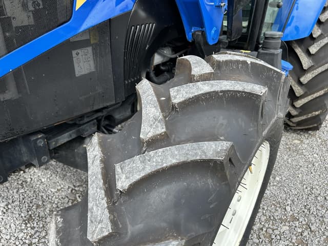Image of New Holland PowerStar 120 equipment image 2