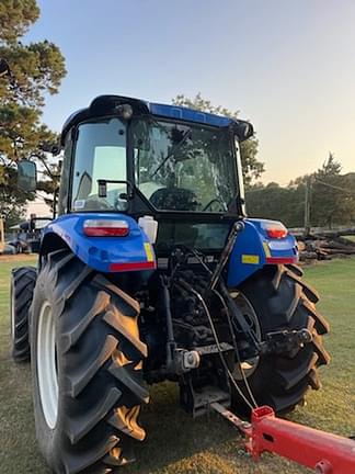 Image of New Holland PowerStar 90 equipment image 4