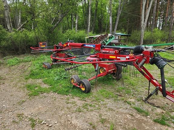 Image of New Holland 3223 Primary image