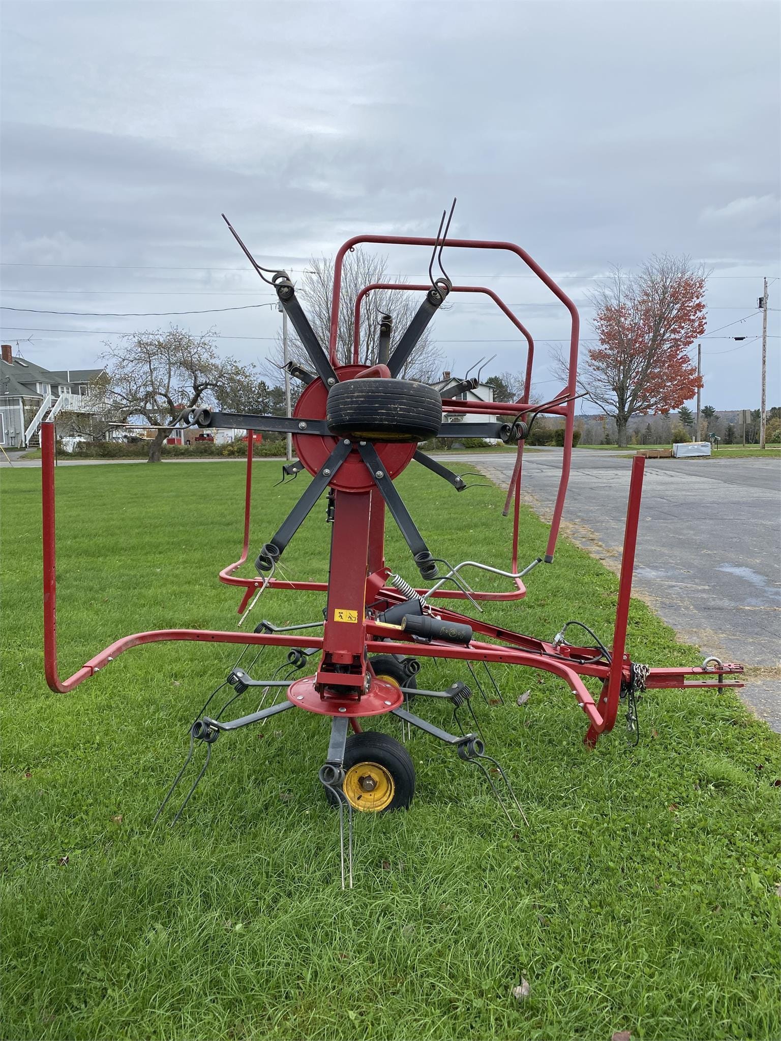 2019 New Holland 3417 Equipment Image0