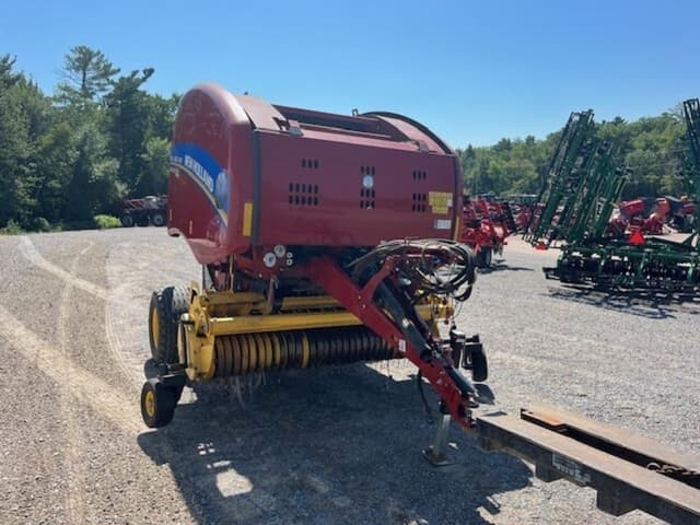Image of New Holland RB450 CropCutter equipment image 1