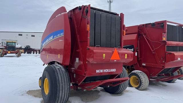 Image of New Holland RB460 equipment image 3