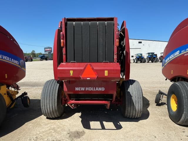 Image of New Holland RB460 equipment image 3