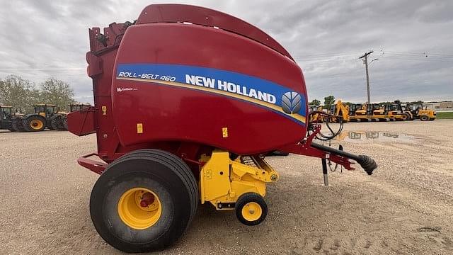 Image of New Holland RB460 equipment image 3