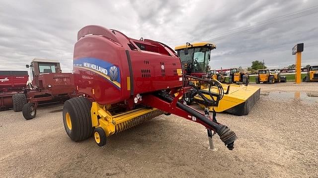 Image of New Holland RB460 equipment image 2