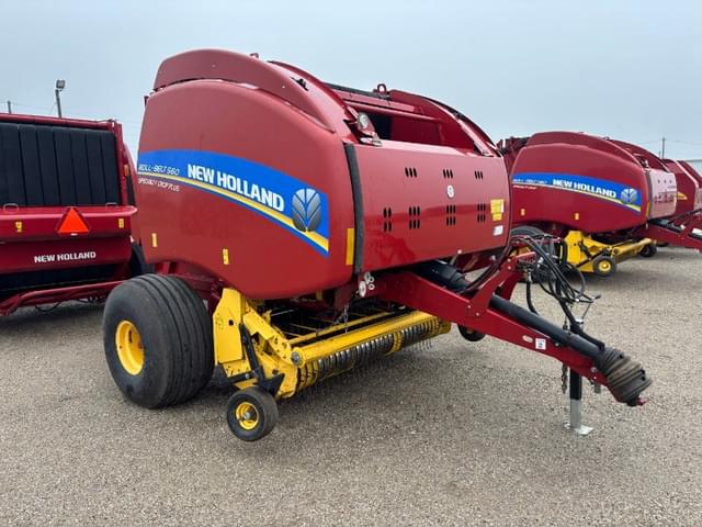 Image of New Holland RB560 equipment image 2