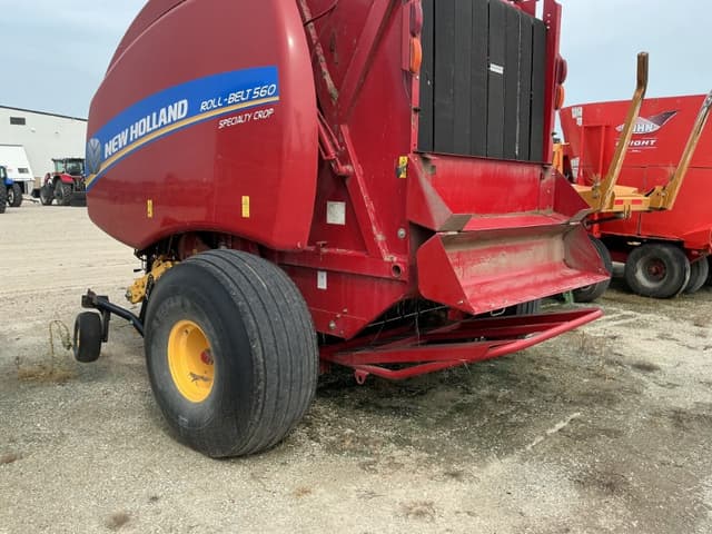 Image of New Holland RB560 equipment image 3