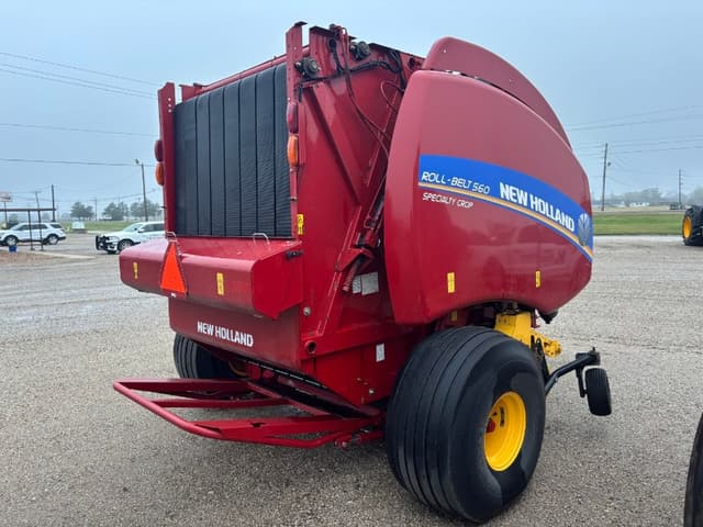 Image of New Holland RB560 Specialty Crop equipment image 3