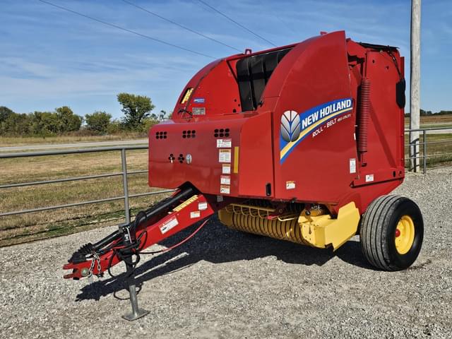 Image of New Holland RF450 Utility equipment image 1