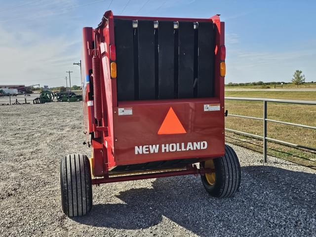 Image of New Holland RF450 Utility equipment image 3