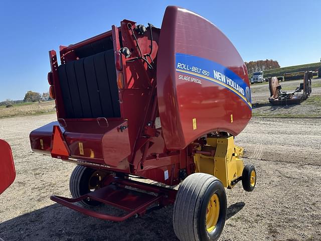 Image of New Holland RB450 Silage Special equipment image 4