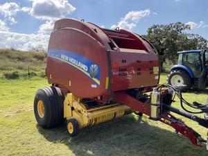 2019 New Holland RB460 Image