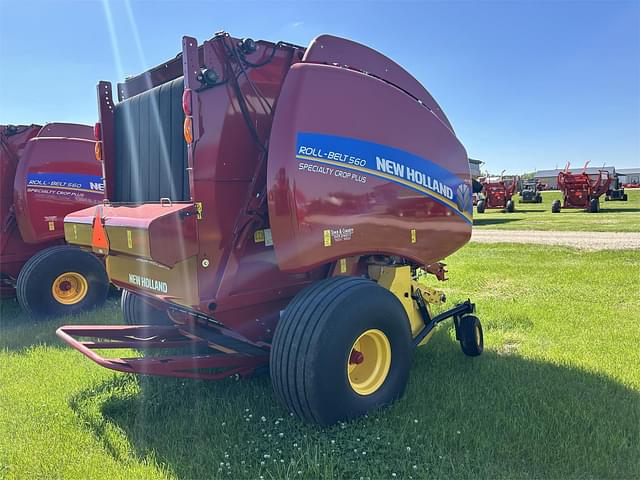 Image of New Holland RB560 Specialty Crop Plus equipment image 2
