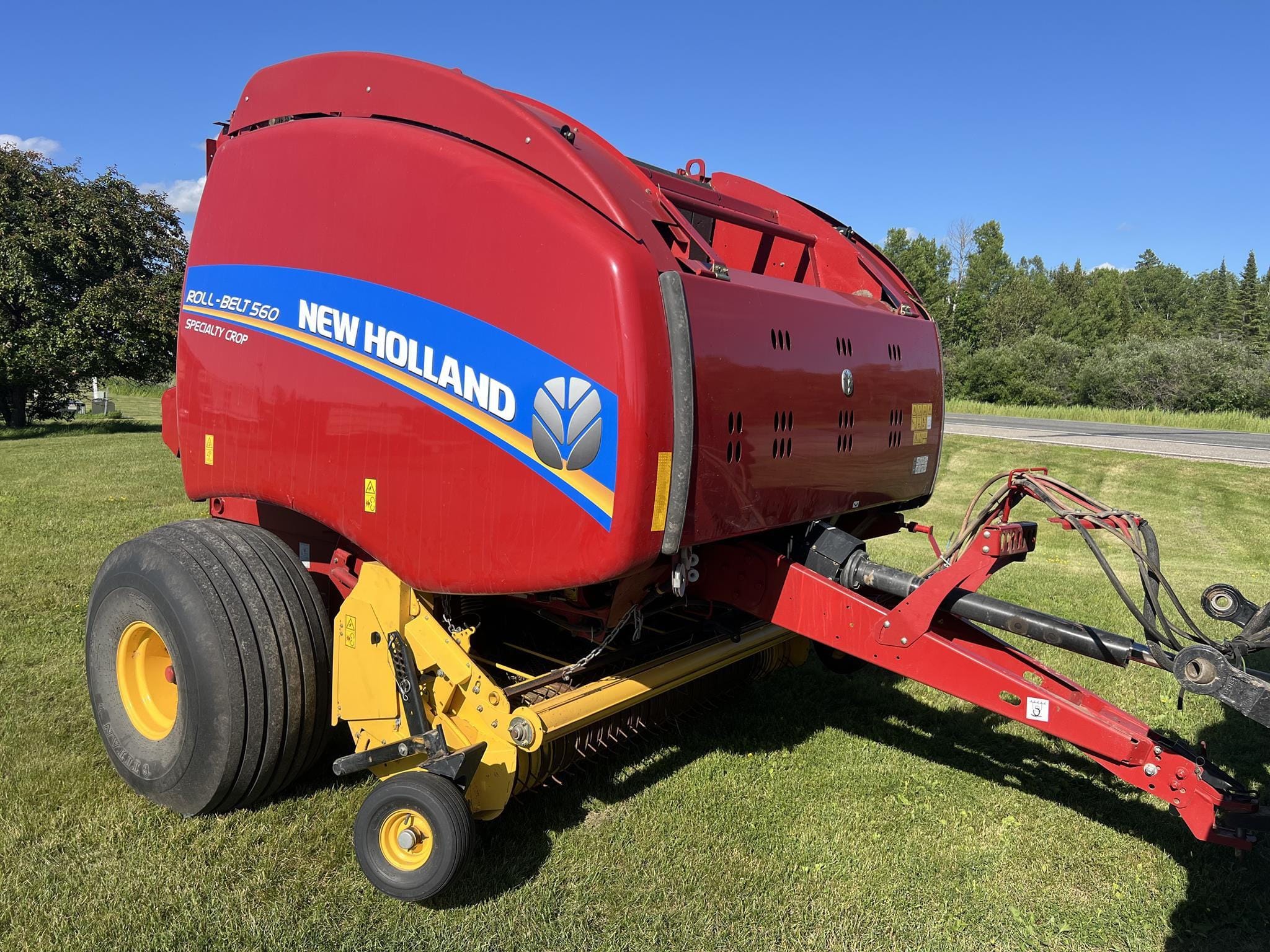 2019 New Holland RB560 Specialty Crop Equipment Image0