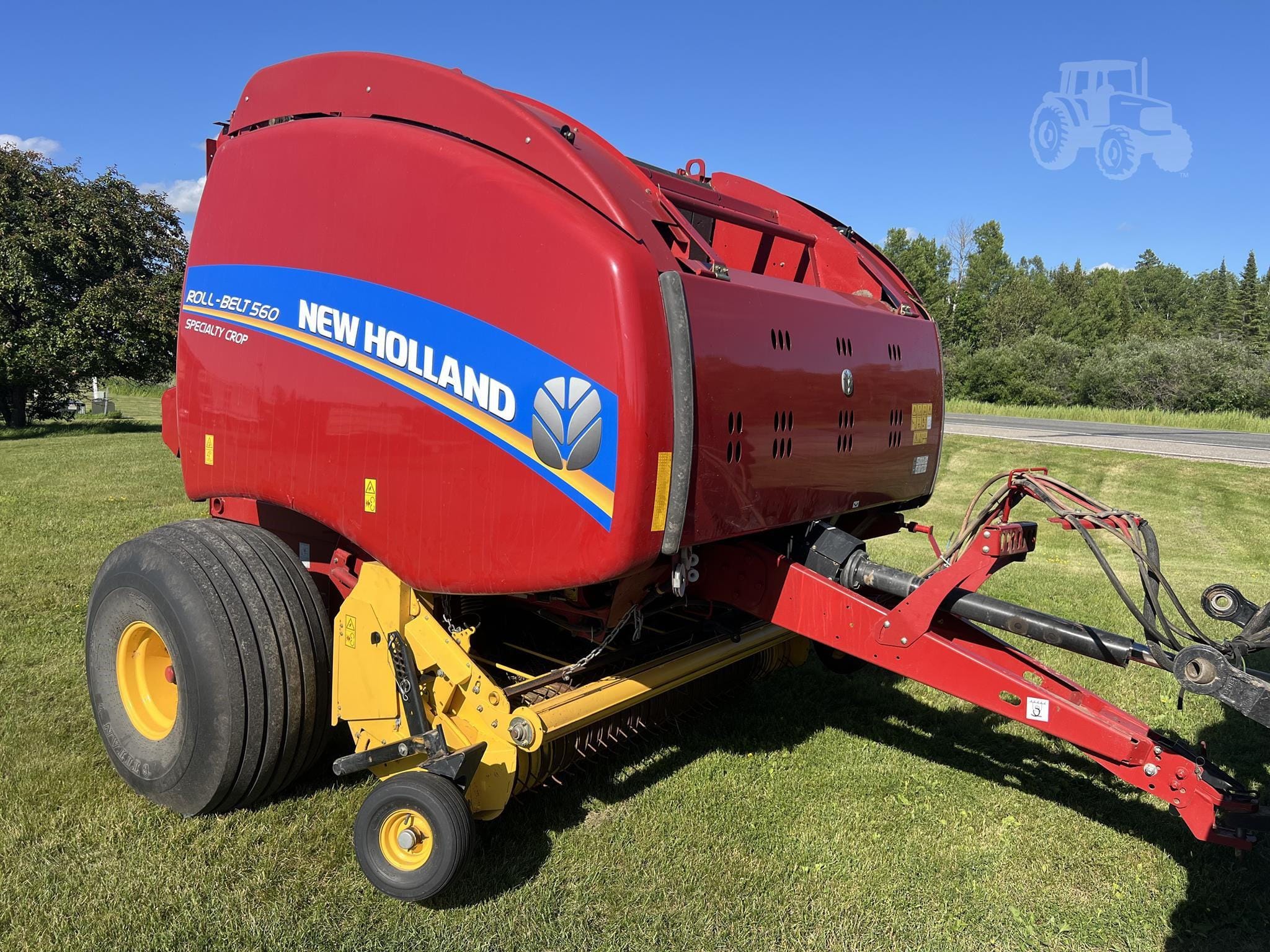 2019 New Holland RB560 Specialty Crop Equipment Image0