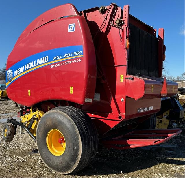 Image of New Holland RB560 Specialty Crop Plus equipment image 2
