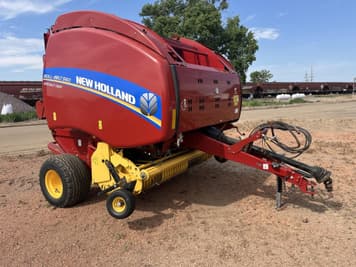 Main image New Holland RB560