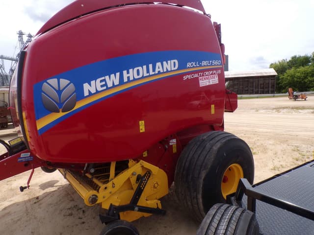 Image of New Holland RB560 Specialty Crop Plus equipment image 3