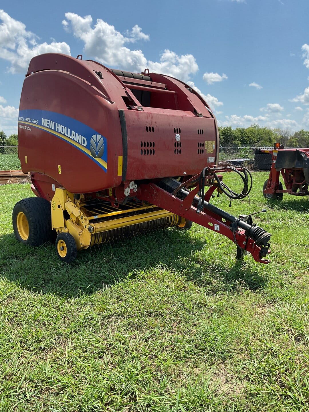 2019 New Holland RB460 Equipment Image0